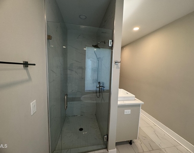 4016 Southpoint Lndg Way - Photo Thumbnail 11
