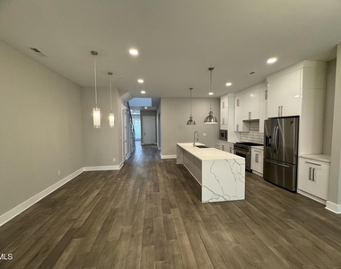 4016 Southpoint Lndg Way - Photo Thumbnail 2