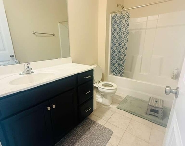 429 Hopwood Way - Photo Thumbnail 14