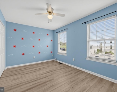 445 Spring Mill Avenue - Photo Thumbnail 16