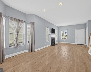 445 Spring Mill Avenue - Photo Thumbnail 4
