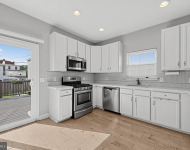 445 Spring Mill Avenue - Photo Thumbnail 10