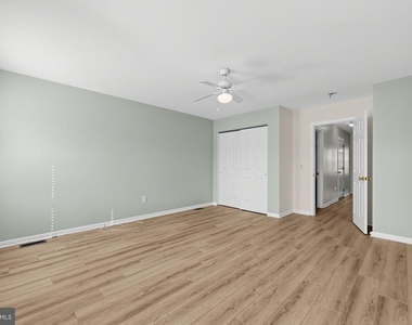 445 Spring Mill Avenue - Photo Thumbnail 12