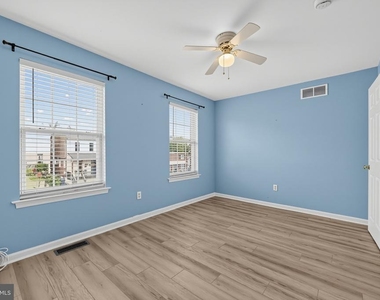 445 Spring Mill Avenue - Photo Thumbnail 14