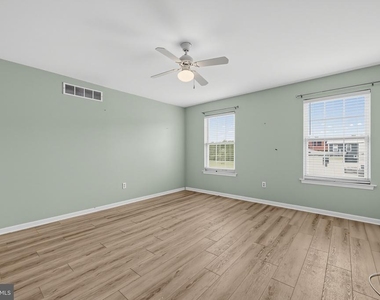 445 Spring Mill Avenue - Photo Thumbnail 13