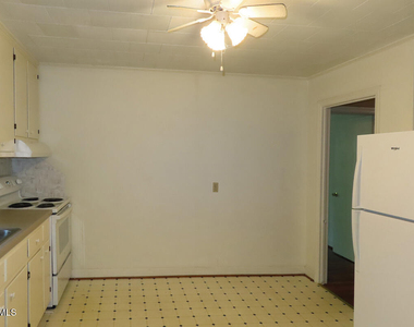 108 Isley Street - Photo Thumbnail 4