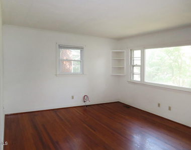 108 Isley Street - Photo Thumbnail 1