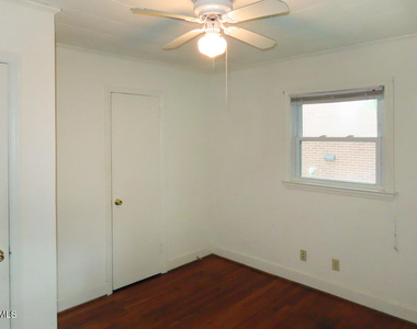 108 Isley Street - Photo Thumbnail 7