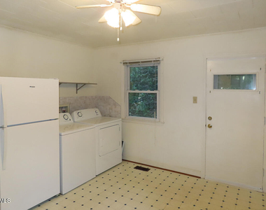 108 Isley Street - Photo Thumbnail 6