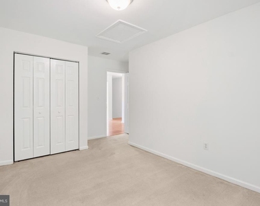 171 Vernon Court - Photo Thumbnail 18