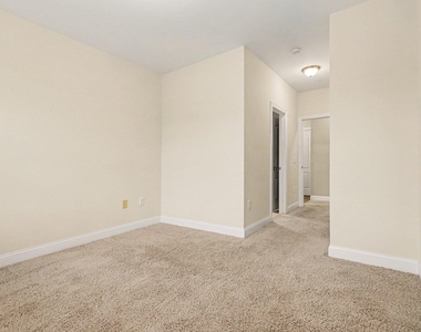 2810 Bedford Green Drive - Photo Thumbnail 17
