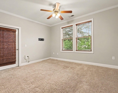 2810 Bedford Green Drive - Photo Thumbnail 3