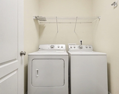2810 Bedford Green Drive - Photo Thumbnail 19