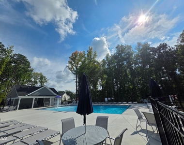 520 Everglow Lane - Photo Thumbnail 32