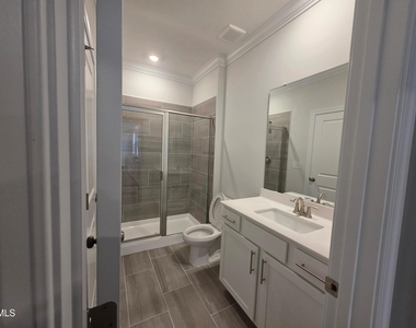 520 Everglow Lane - Photo Thumbnail 8