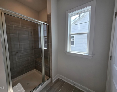 520 Everglow Lane - Photo Thumbnail 15
