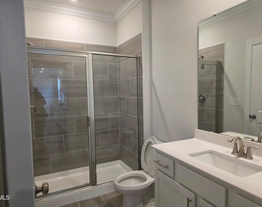 520 Everglow Lane - Photo Thumbnail 7