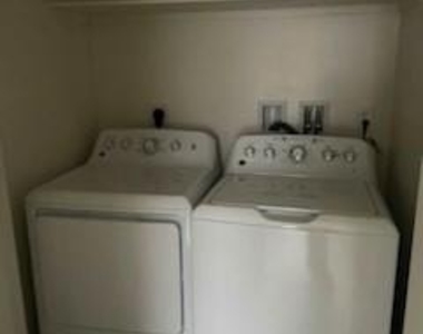3572 Lincoln Highway E - Photo Thumbnail 7