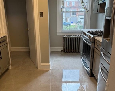 7060 Ruskin Lane - Photo Thumbnail 4