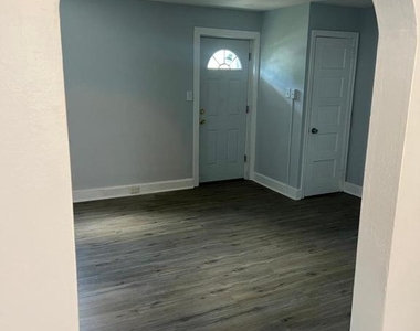 1133 Pine Lane - Photo Thumbnail 4