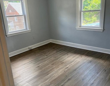 2621 W 6th Street - Photo Thumbnail 19