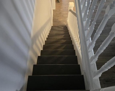 2621 W 6th Street - Photo Thumbnail 8
