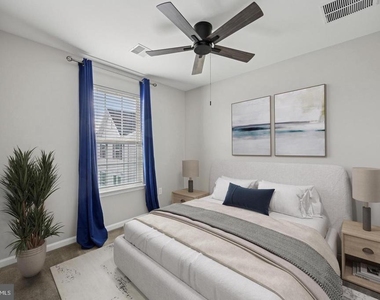 641 Washington Square - Photo Thumbnail 17