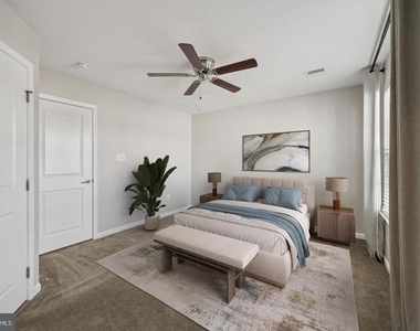 641 Washington Square - Photo Thumbnail 11