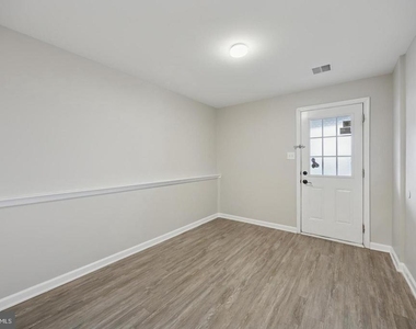 641 Washington Square - Photo Thumbnail 26