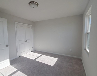 6004 Giddings Street - Photo Thumbnail 4