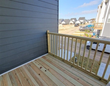 6004 Giddings Street - Photo Thumbnail 29