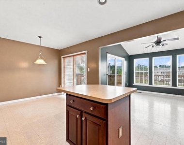 30 N Savanna Drive - Photo Thumbnail 10