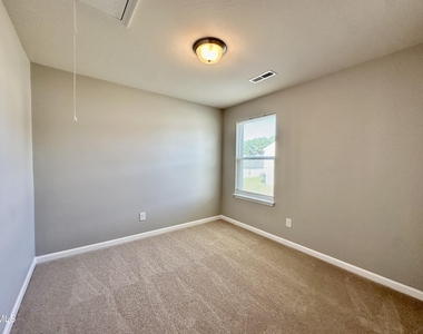 4773 Queen Pierrette Street - Photo Thumbnail 16
