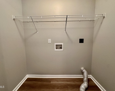 4773 Queen Pierrette Street - Photo Thumbnail 19