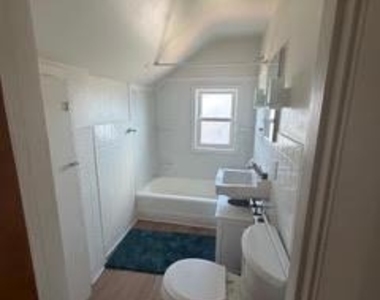 1910 Valley Road - Photo Thumbnail 14