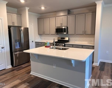 4913 Oolite Street - Photo Thumbnail 4