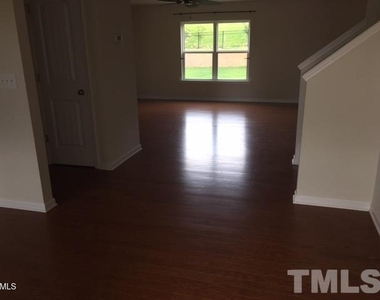 2505 Averon Drive - Photo Thumbnail 3