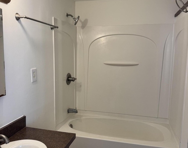 120 Cotten Drive - Photo Thumbnail 5