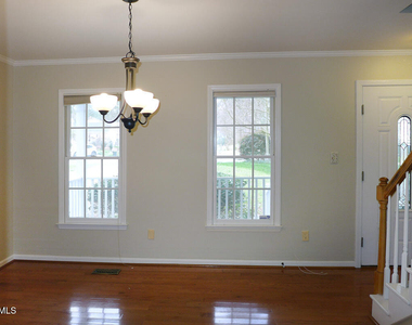 117 Charlesberry Lane - Photo Thumbnail 7