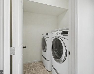 6205 Galleon Drive - Photo Thumbnail 5