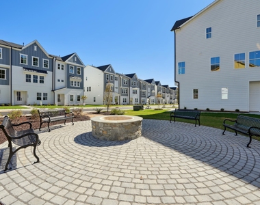 2005 Trident Maple Lane - Photo Thumbnail 16