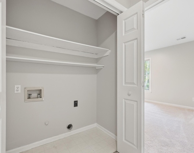 3815 Axle Lane - Photo Thumbnail 20