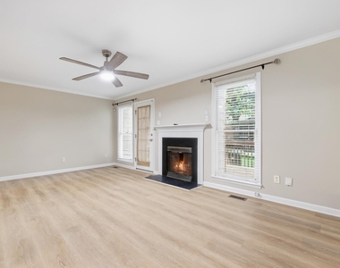 3815 Axle Lane - Photo Thumbnail 8