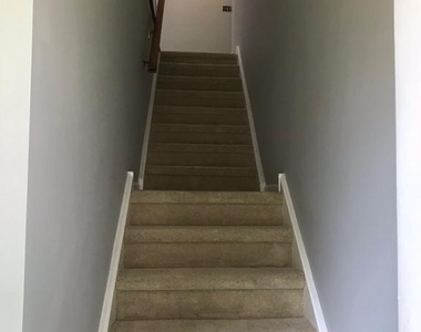 308 Ferris Lane - Photo Thumbnail 3