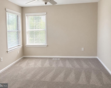 23 Laurel Circle - Photo Thumbnail 19