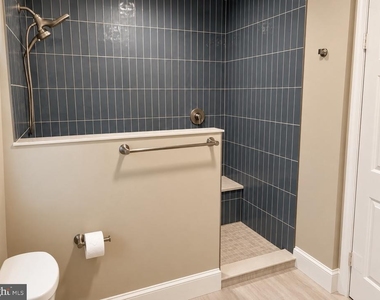 23 Laurel Circle - Photo Thumbnail 12