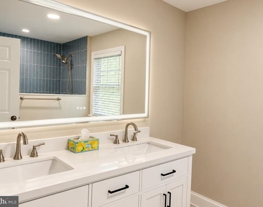 23 Laurel Circle - Photo Thumbnail 16