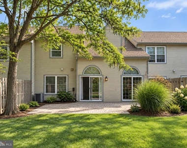 23 Laurel Circle - Photo Thumbnail 20