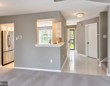 23 Laurel Circle - Photo Thumbnail 1