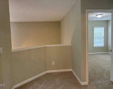 8211 Shadow Stone Court - Photo Thumbnail 16